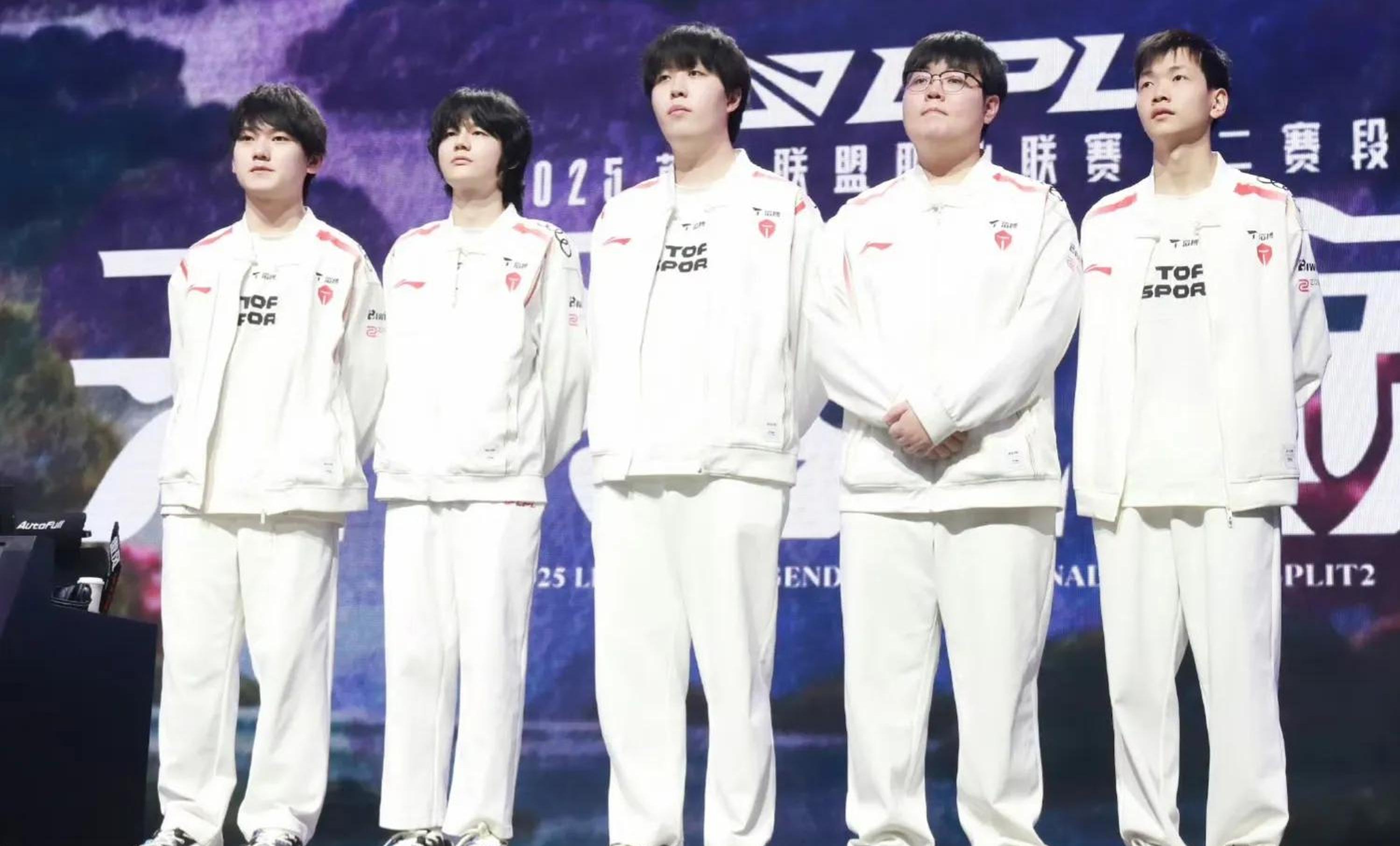 开云线上平台-TES不断突破！，西亚卡姆连续三场比赛得分超过晋级下一阶段全场沸腾不已的简单介绍-开云线上平台