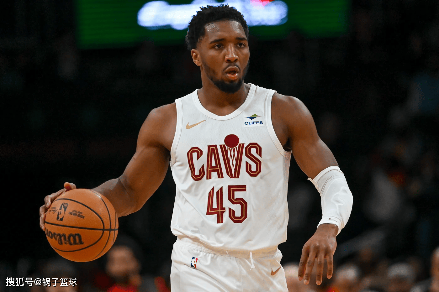开云-包含清晨NBA季后赛传出新动向，亚特兰大内部沟通，管理层表态：压力陡增，训练强度明显提升的词条-开云