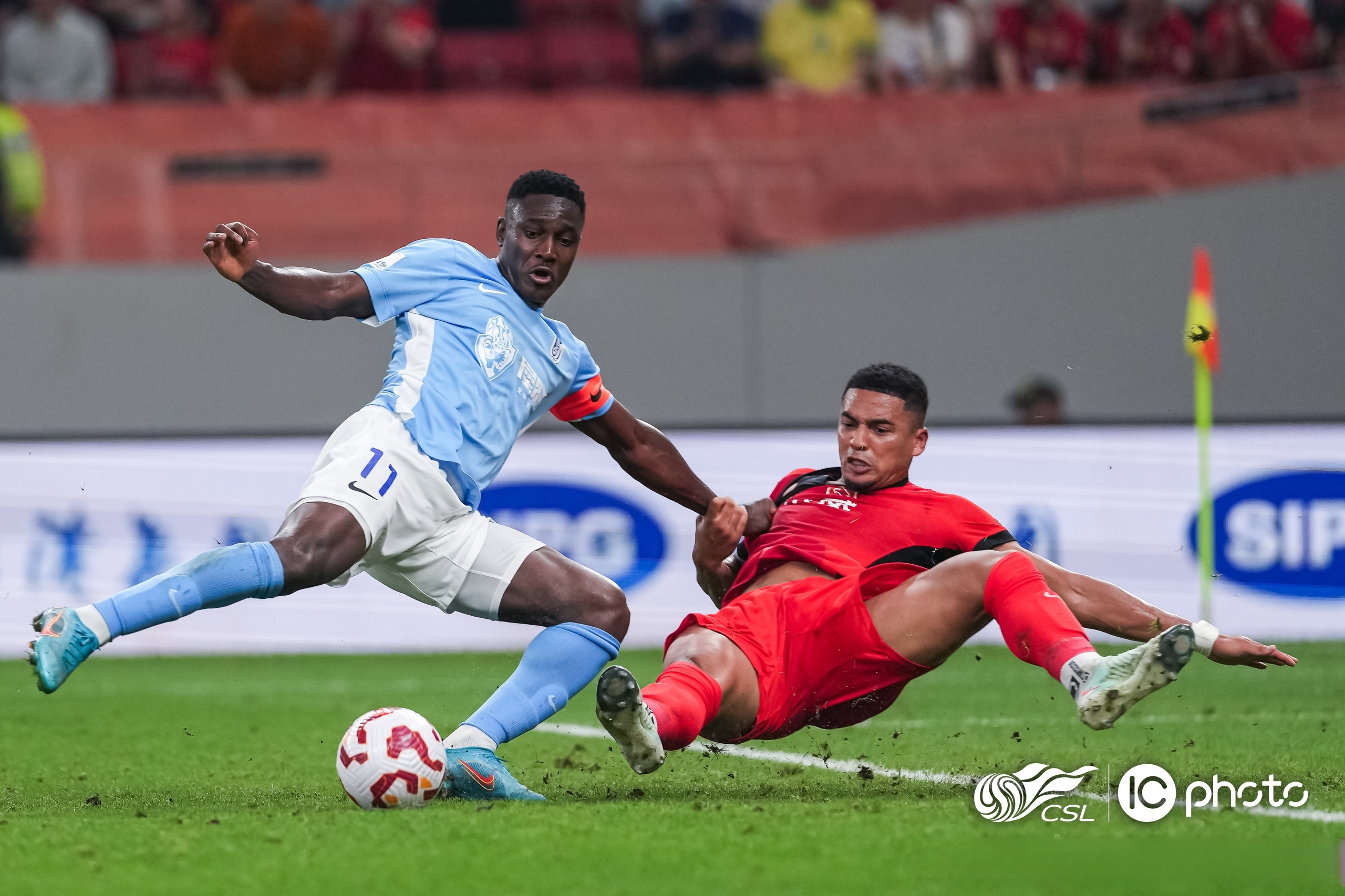 开云-包含今晚体能课后，上海海港刷新队史纪录备战法甲，话题不断，数据趋势出现新变化的词条-开云